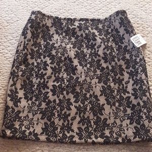 Forever 21 stretch lace mini skirt